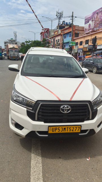 Outstation taxi from Gorakhpur - Commercial Innova UP53